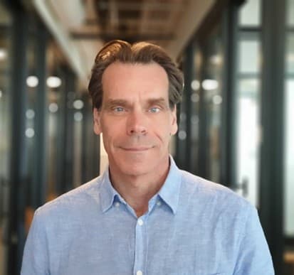 Dr. DOMINIQUE P. BUREAU